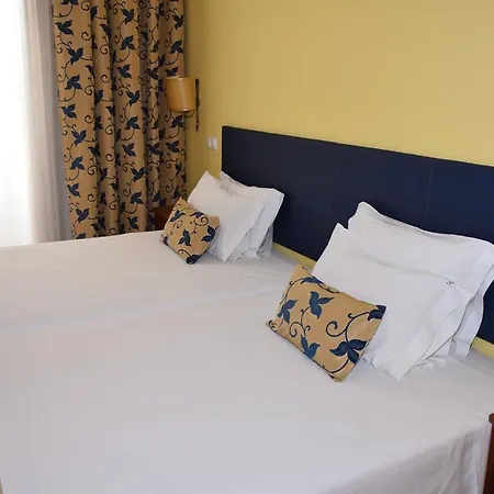 Guest house Pensao Flor Da Baixa 2*